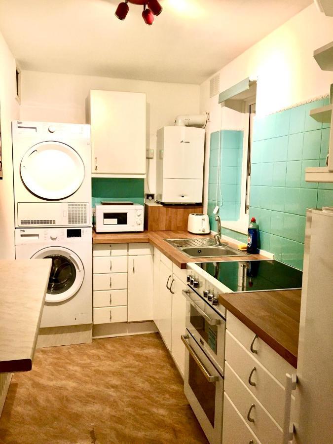 Family - Spacious Place With Full Kitchen *