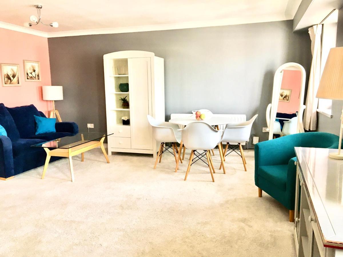 Family - Spacious Place With Full Kitchen Guest house *